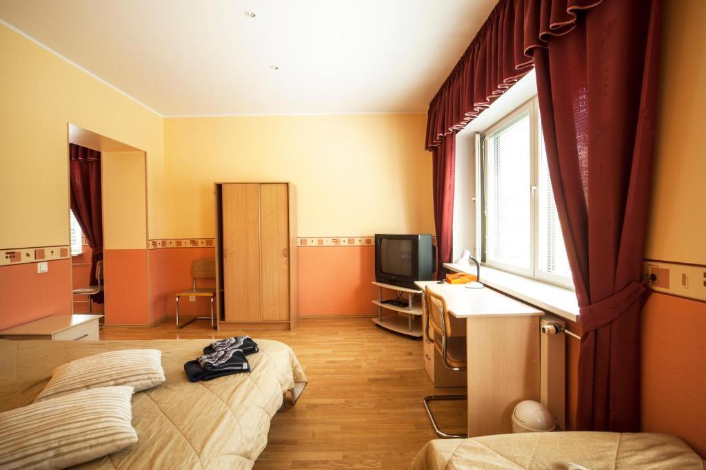 Alexi Hotell 2*